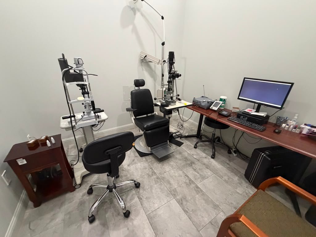 Texoma Eye Testing Equipment